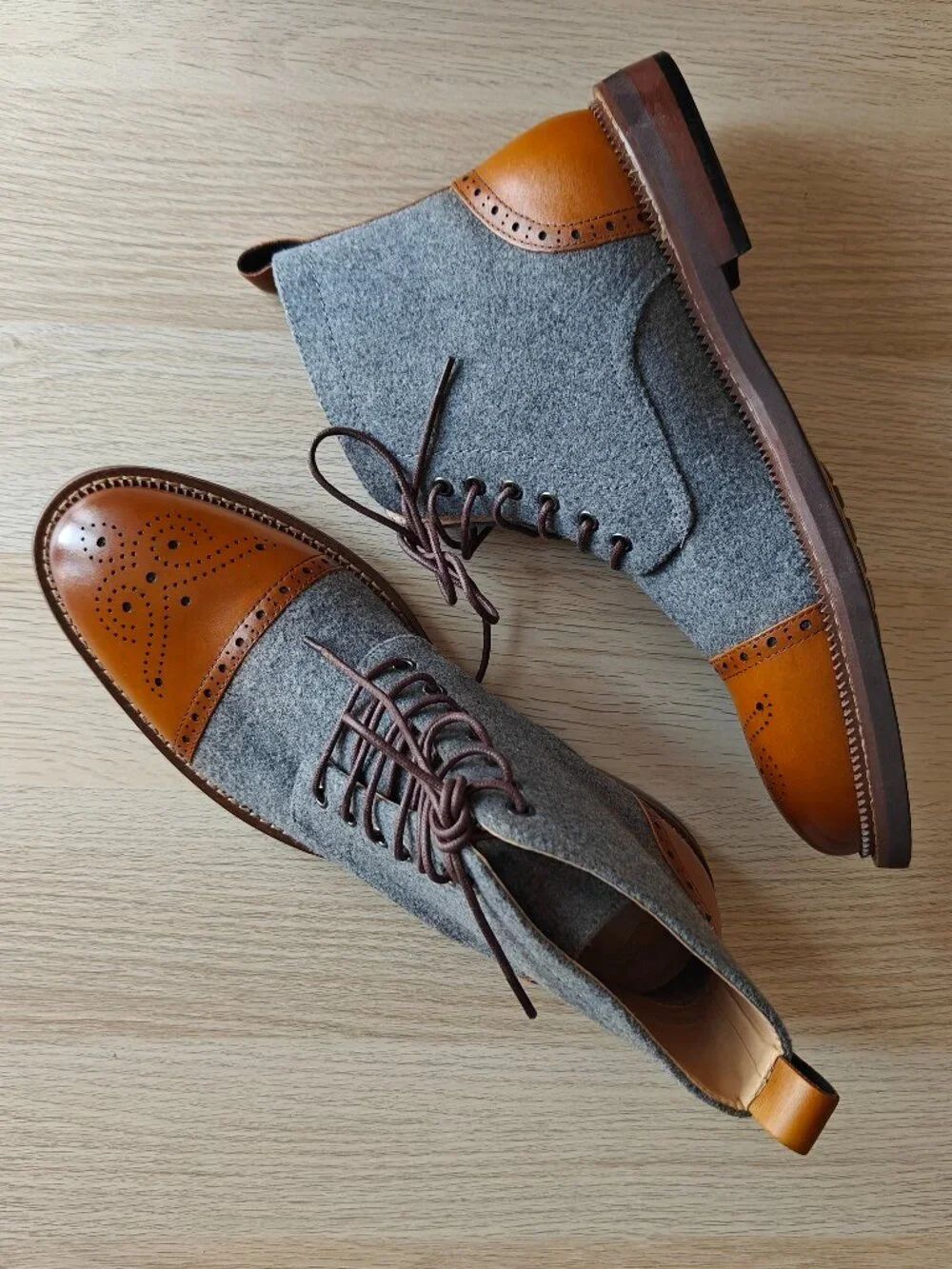 JOSEPH ABBOUD STANCE CAP TOE ANKLE BOOTS (SIZE 9.5D)